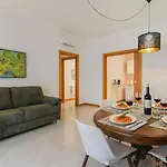 Rest By Apulia Modugno